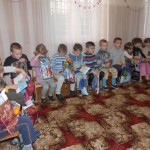 Школьники поздравили детей-сирот с прошедшим Днем святого Николая