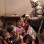 Школьники поздравили детей-сирот с прошедшим Днем святого Николая